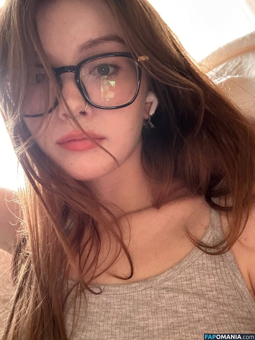 Ljinzer  / Ljinzer / linzarrd / Linzefeet / linzzzer / linziier / joleenlunzer Nudo OnlyFans  Foto trapelata #1