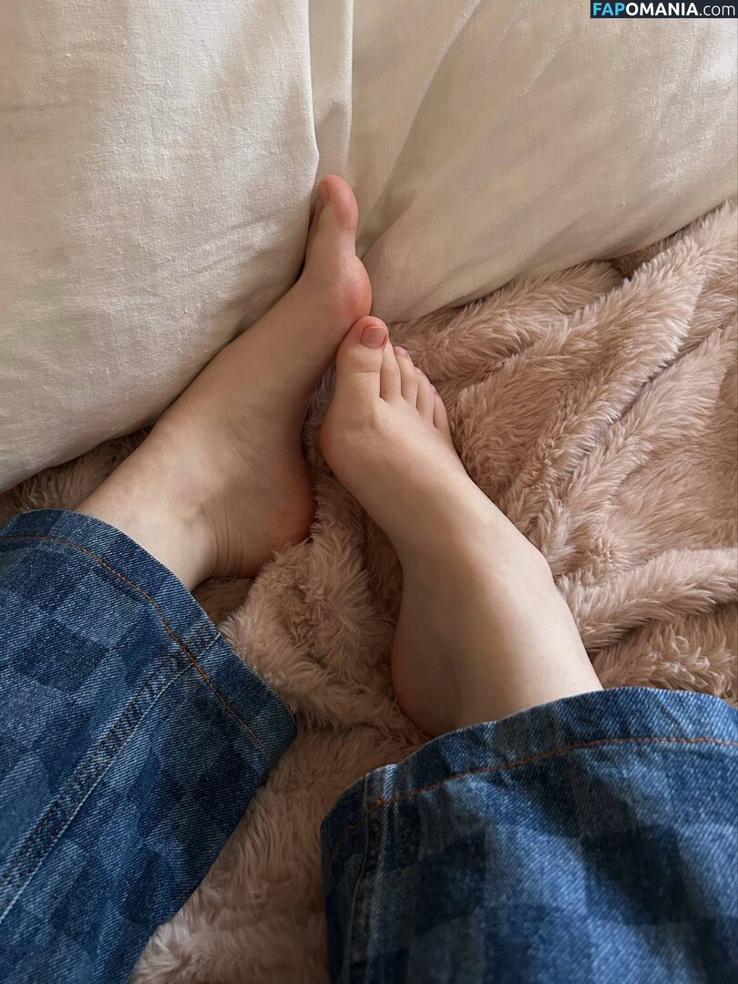 Ljinzer  / Ljinzer / linzarrd / Linzefeet / linzzzer / linziier / joleenlunzer Nudo OnlyFans  Foto trapelata #2