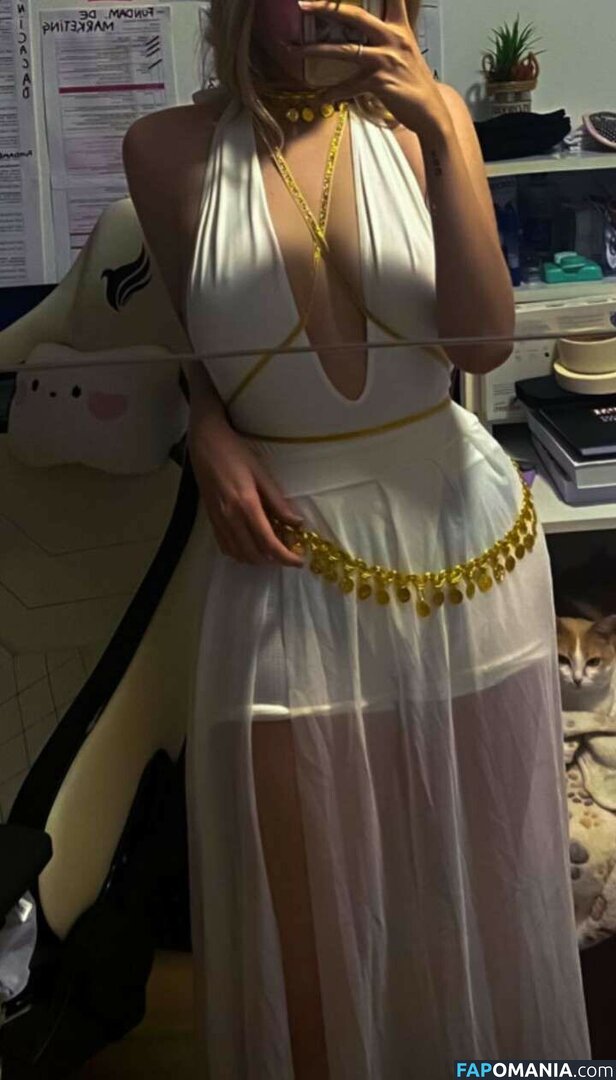 Lorena Orsi / Namorada do Cellbit / lorenaaorsi Nudo OnlyFans  Foto trapelata #5