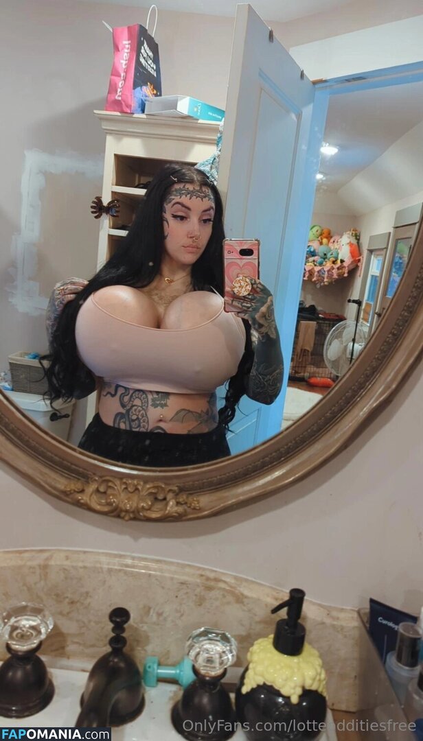 fb_0296 / lotteodditiesfree Nudo OnlyFans  Foto trapelata #20