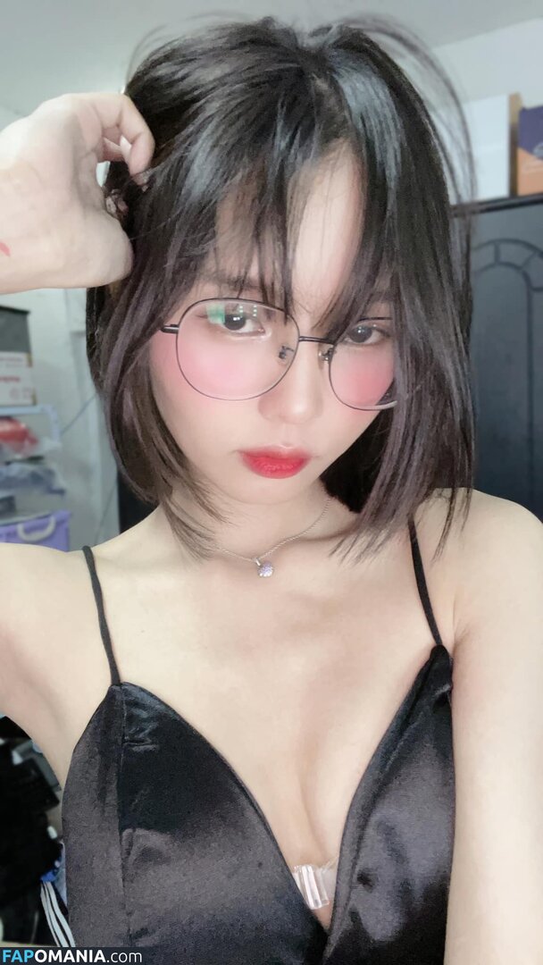 Lilith / Lou Aenlle / llthidk Nudo OnlyFans  Foto trapelata #1