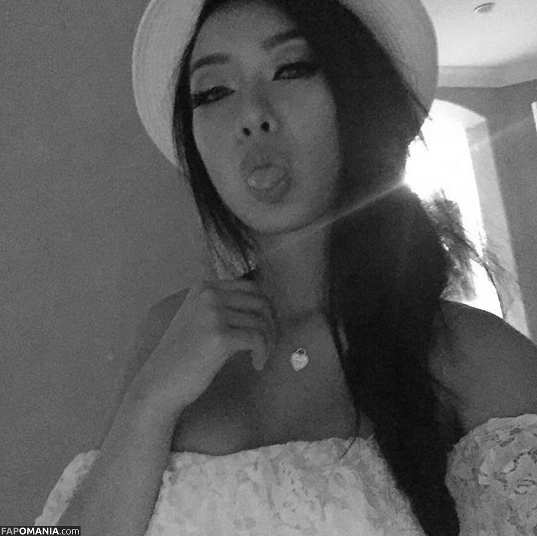 Lovelynnc / Lynn Chu / lovelynn / lovelynnc_love Nudo OnlyFans  Foto trapelata #32