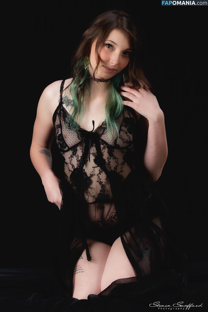 Luckicharmed / lucki.charmed Nudo OnlyFans  Foto trapelata #7