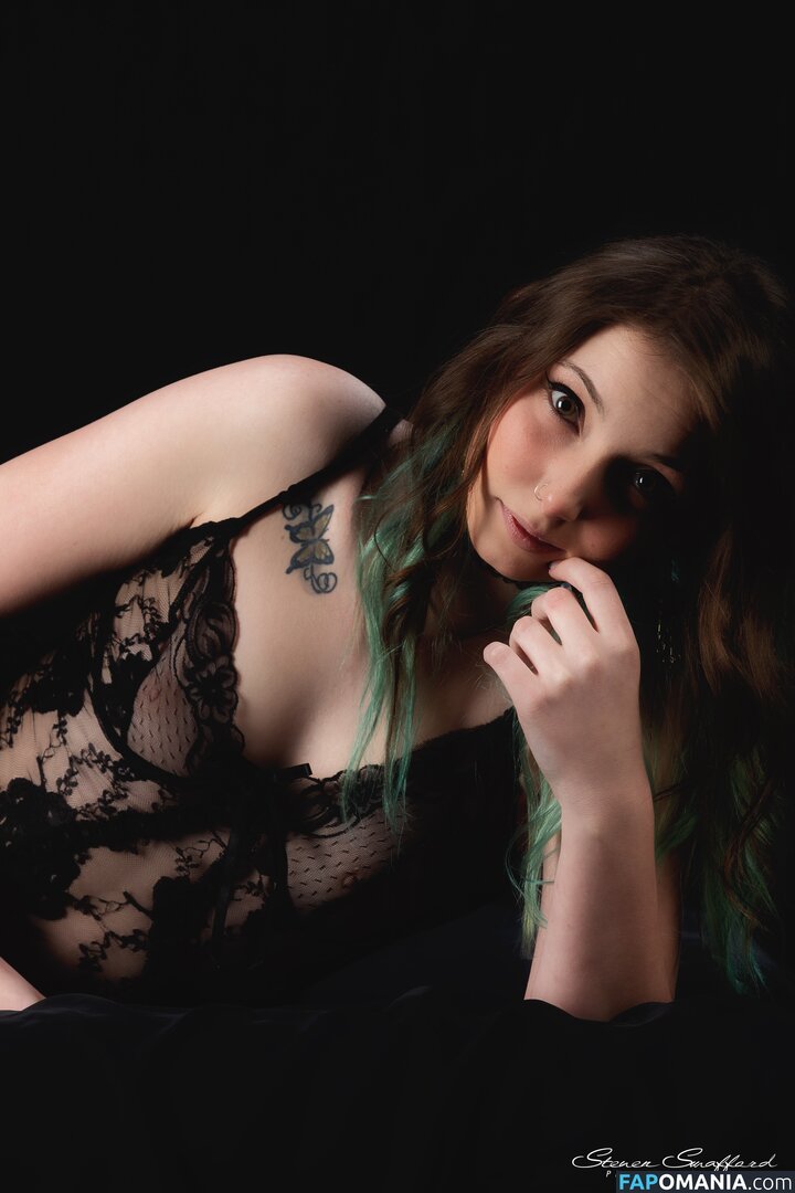 Luckicharmed / lucki.charmed Nudo OnlyFans  Foto trapelata #14