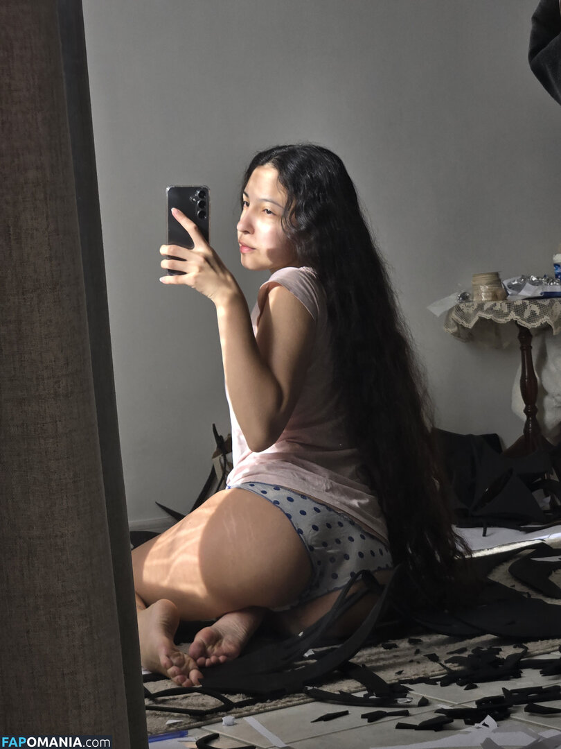 Luna Myosotis / LunaMyosotis Nudo OnlyFans  Foto trapelata #3