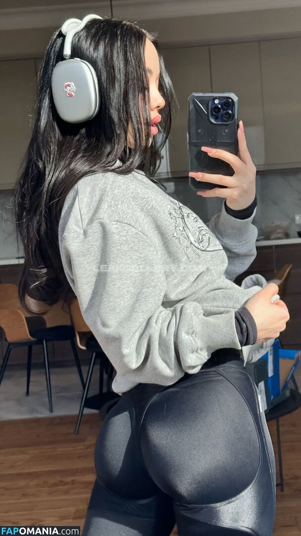 lyna_com2000 Nudo OnlyFans  Foto trapelata #3