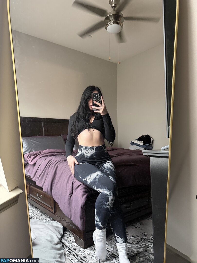 Lyndi / Lyndi__ / lindsayelizzabeth / lyndihassell Nudo OnlyFans  Foto trapelata #3