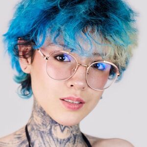 lyra_tay
