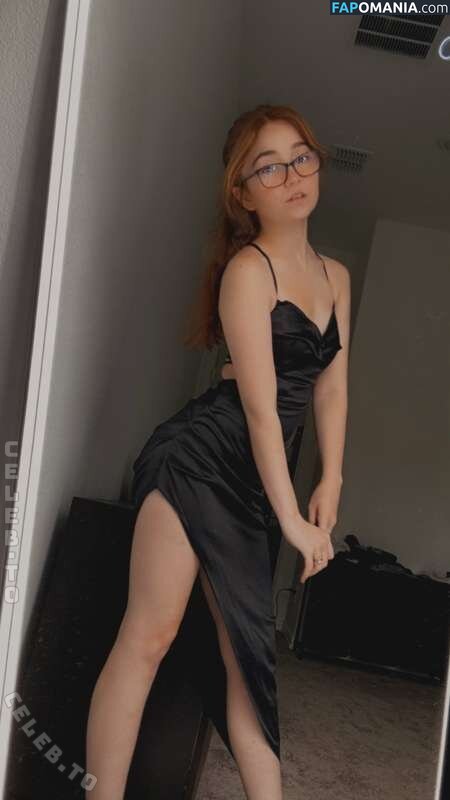 Lyssaurora / https: Nudo OnlyFans  Foto trapelata #352