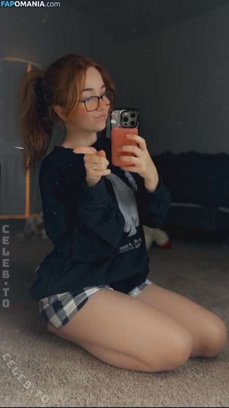 Lyssaurora / https: Nudo OnlyFans  Foto trapelata #360