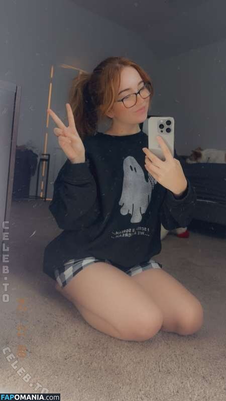 Lyssaurora / https: Nudo OnlyFans  Foto trapelata #365