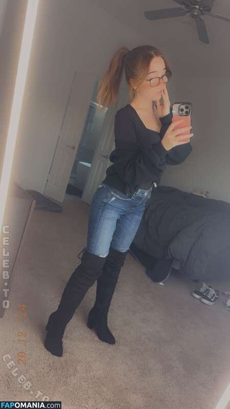 Lyssaurora / https: Nudo OnlyFans  Foto trapelata #381