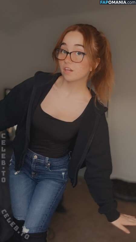 Lyssaurora / https: Nudo OnlyFans  Foto trapelata #391