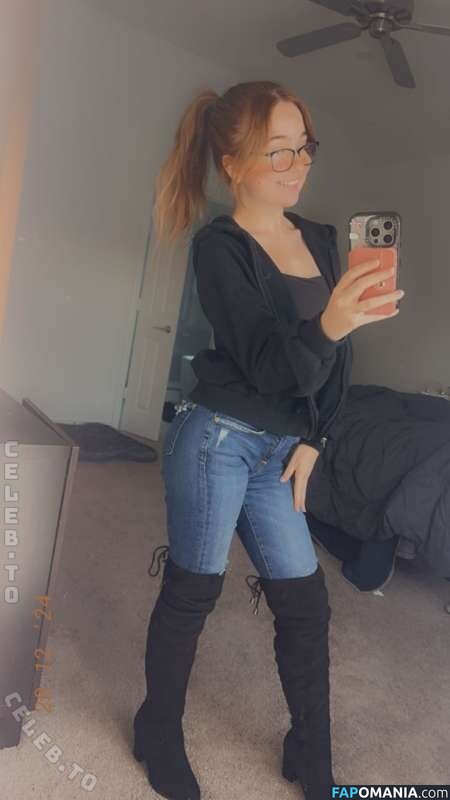 Lyssaurora / https: Nudo OnlyFans  Foto trapelata #396