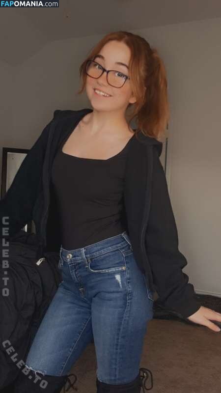 Lyssaurora / https: Nudo OnlyFans  Foto trapelata #399