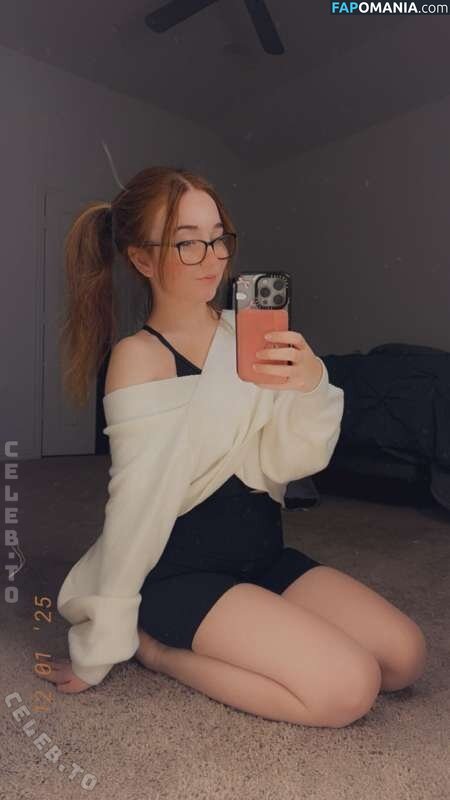 Lyssaurora / https: Nudo OnlyFans  Foto trapelata #533