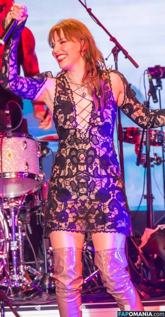 Lzzy Hale / officiallzzyhale Nudo OnlyFans  Foto trapelata #1
