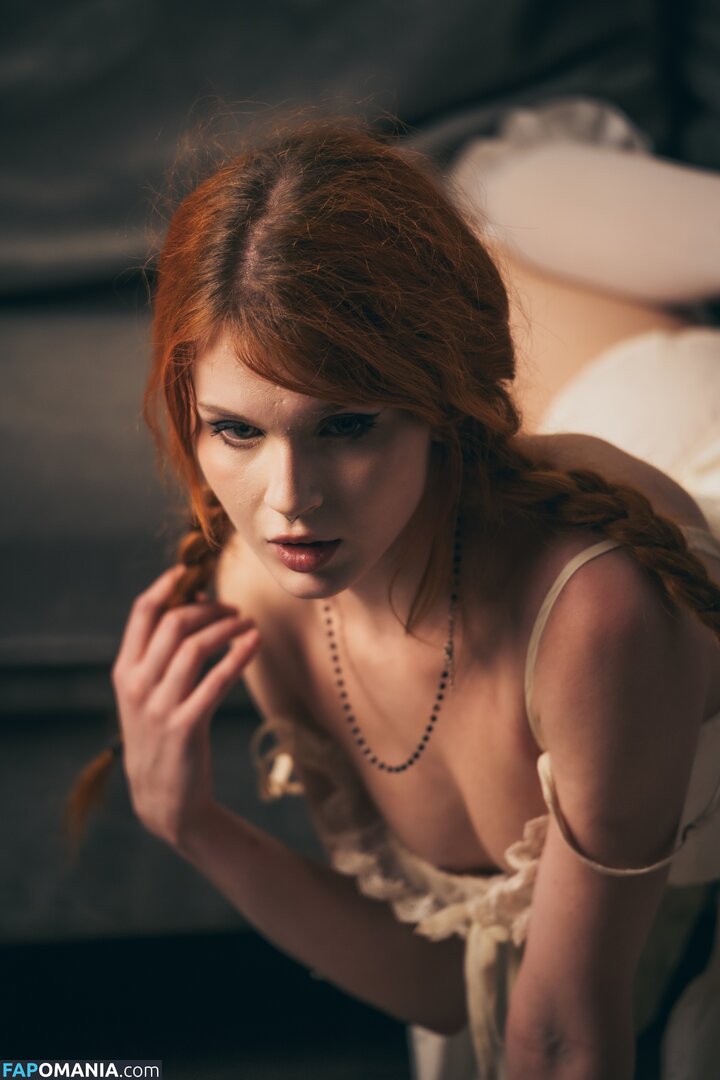 ellie_grau / m0llb / mamad0ll / mollb_cosplay Nudo OnlyFans  Foto trapelata #19