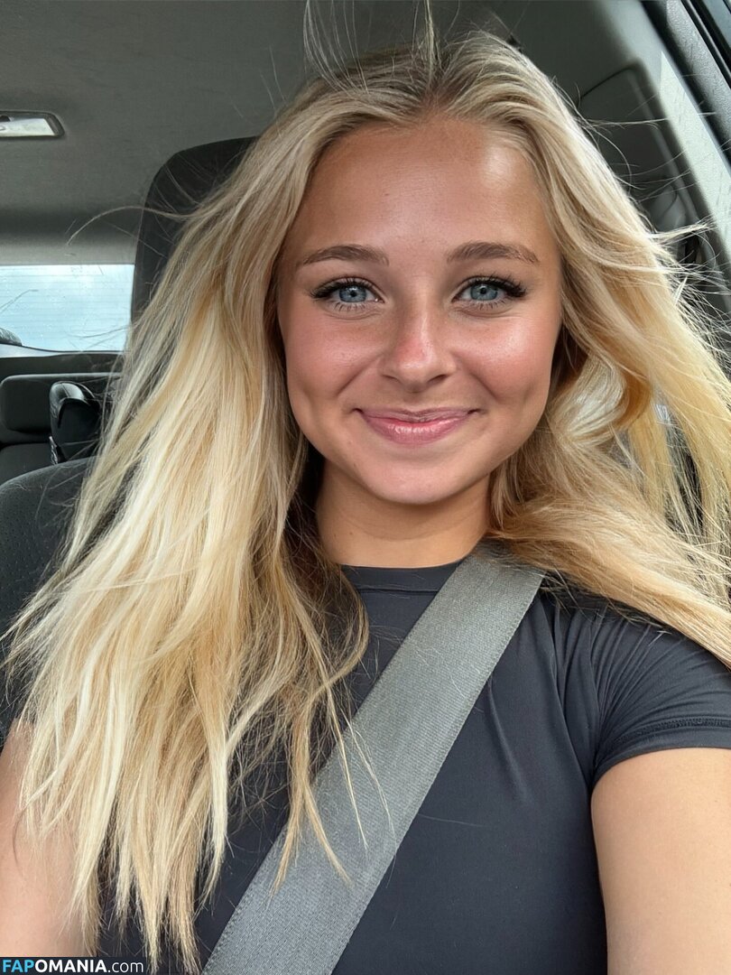 maci-carter / macimccarley Nudo OnlyFans  Foto trapelata #11