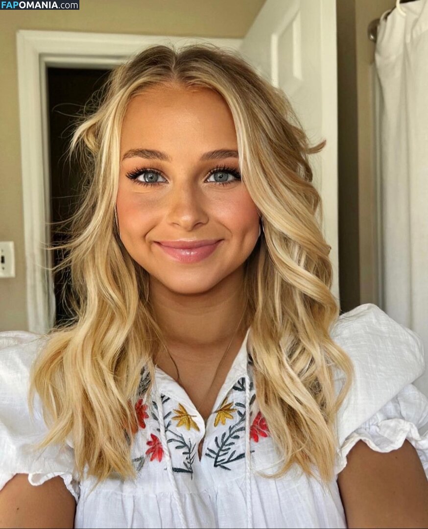 maci-carter / macimccarley Nudo OnlyFans  Foto trapelata #18