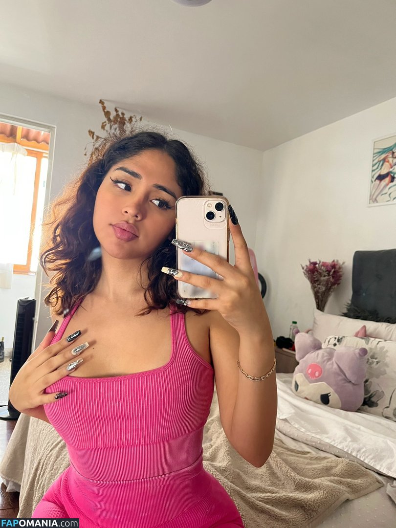 mademoiselle.gia / mademoisellegia / peruvianputa Nudo OnlyFans  Foto trapelata #9