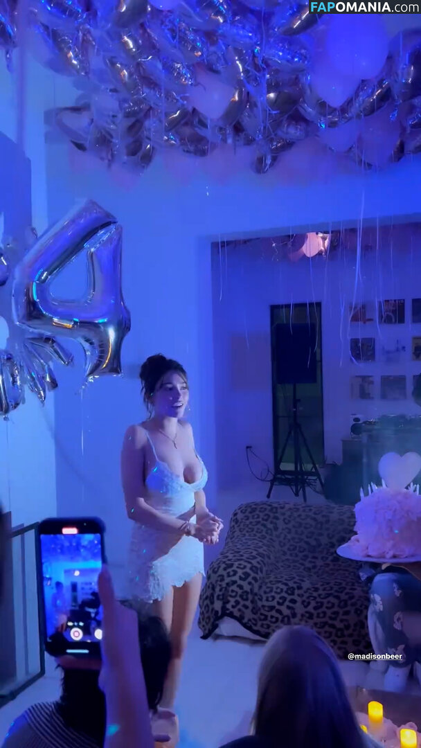 Madison Beer / madisonbeer Nudo OnlyFans  Foto trapelata #90