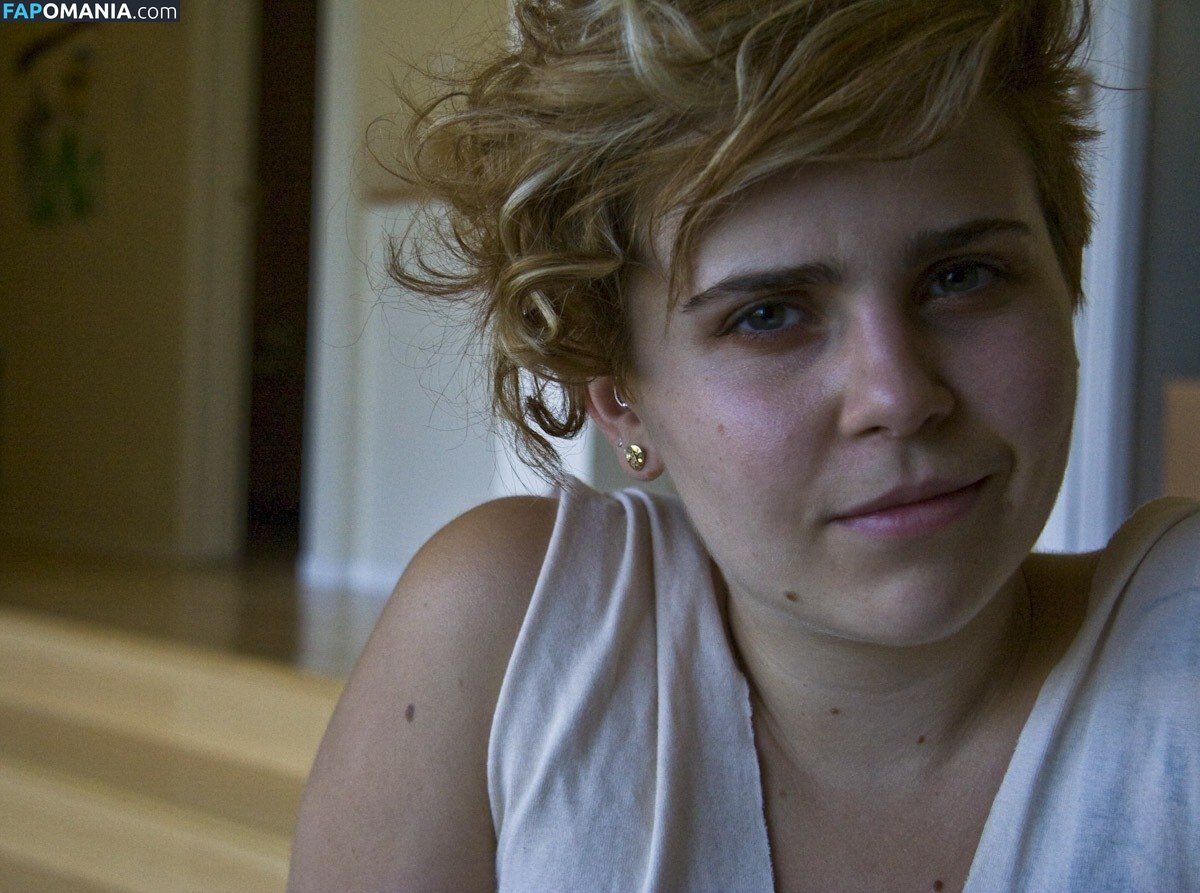 Mae Whitman / mistergarf Nudo OnlyFans  Foto trapelata #5