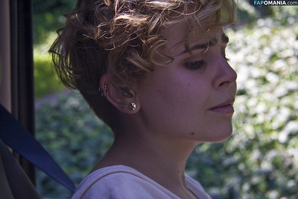 Mae Whitman / mistergarf Nudo OnlyFans  Foto trapelata #9