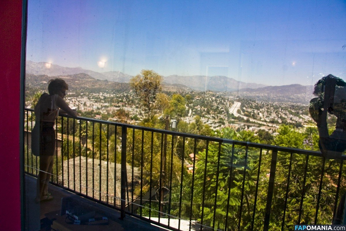 Mae Whitman / mistergarf Nudo OnlyFans  Foto trapelata #10