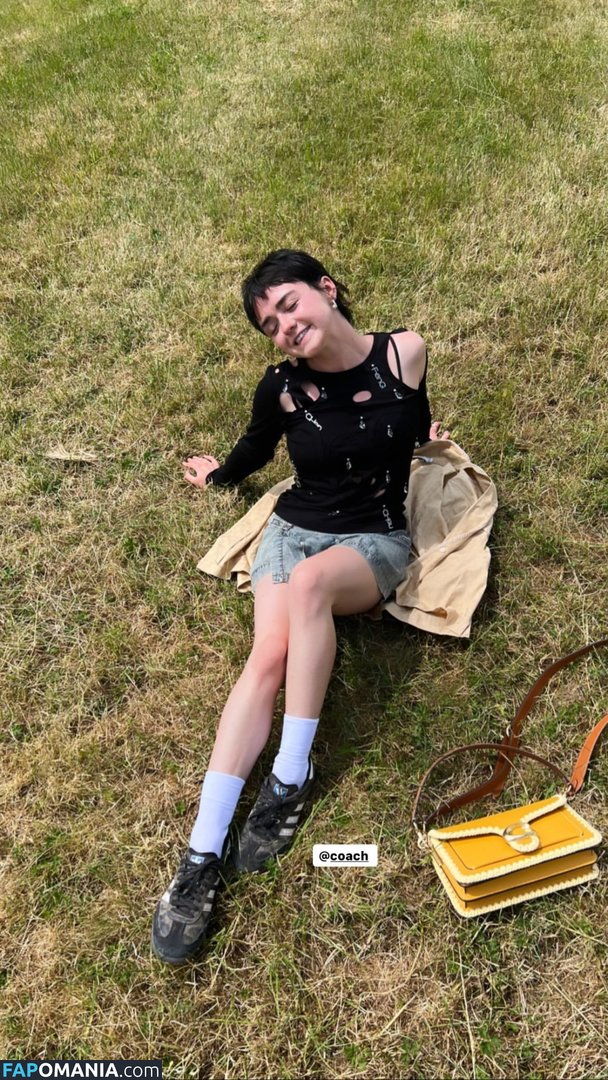 Maisie Williams Nudo Foto trapelata #12