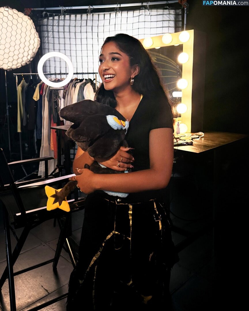 Maitreyi Ramakrishnan / maitreyiramakrishnan / ramakrishnannn Nudo OnlyFans  Foto trapelata #3