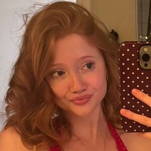 Makenna Kelly / Lifewithmak