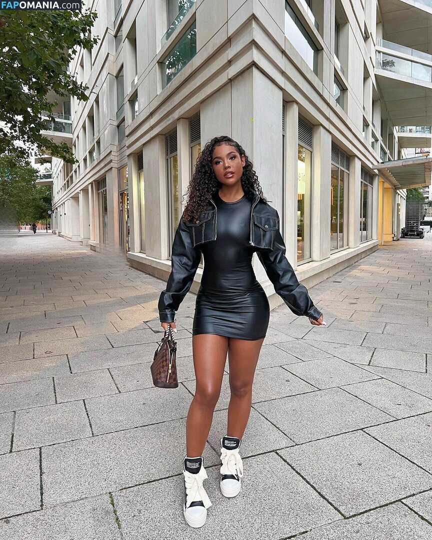 Malaika Terry / malaikaterry / malaikaterryy Nudo OnlyFans  Foto trapelata #101