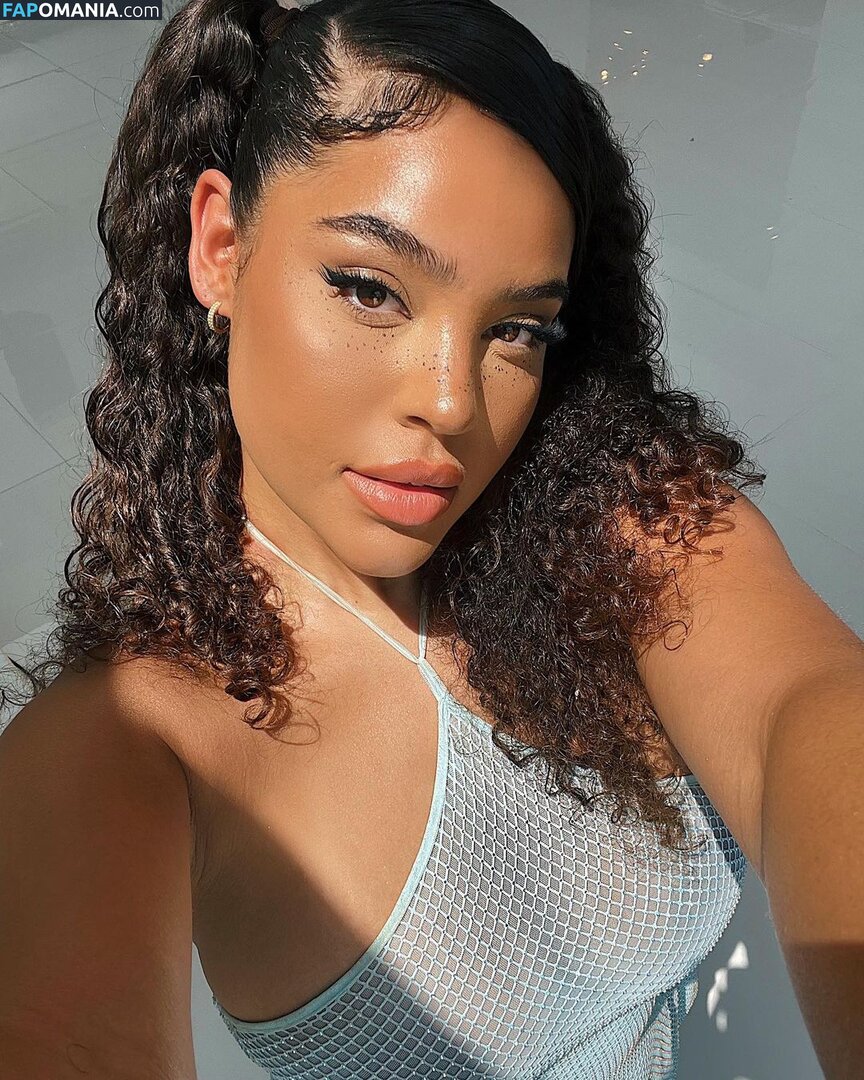 Malaika Terry / malaikaterry / malaikaterryy Nudo OnlyFans  Foto trapelata #387