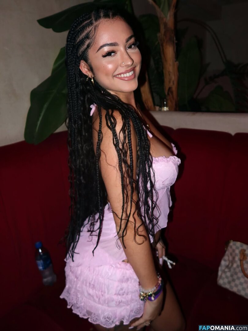 Malu Trevejo / malutrevejo / malutrevejo18 Nudo OnlyFans  Foto trapelata #119