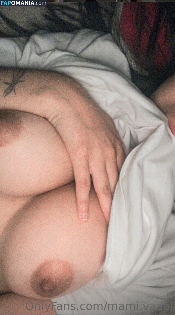 Mami.vaaal / _baby.vaaal_ / baby.vaaal Nudo OnlyFans  Foto trapelata #5