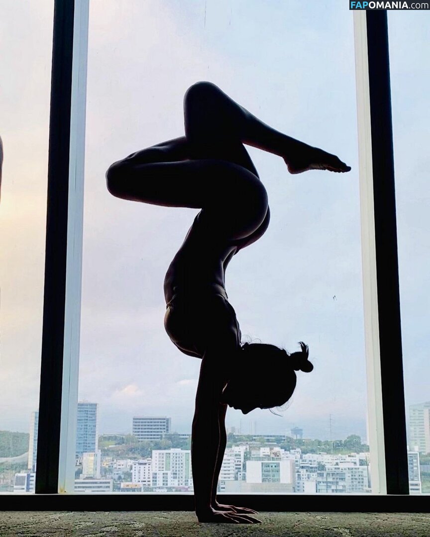 Maria León / mmmarieleon / sargentoleon Nudo OnlyFans  Foto trapelata #8