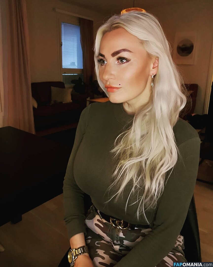 Marika Fingerroos / MarikaFinkku / fingerroos.marika / marikafingerroos Nudo OnlyFans  Foto trapelata #50