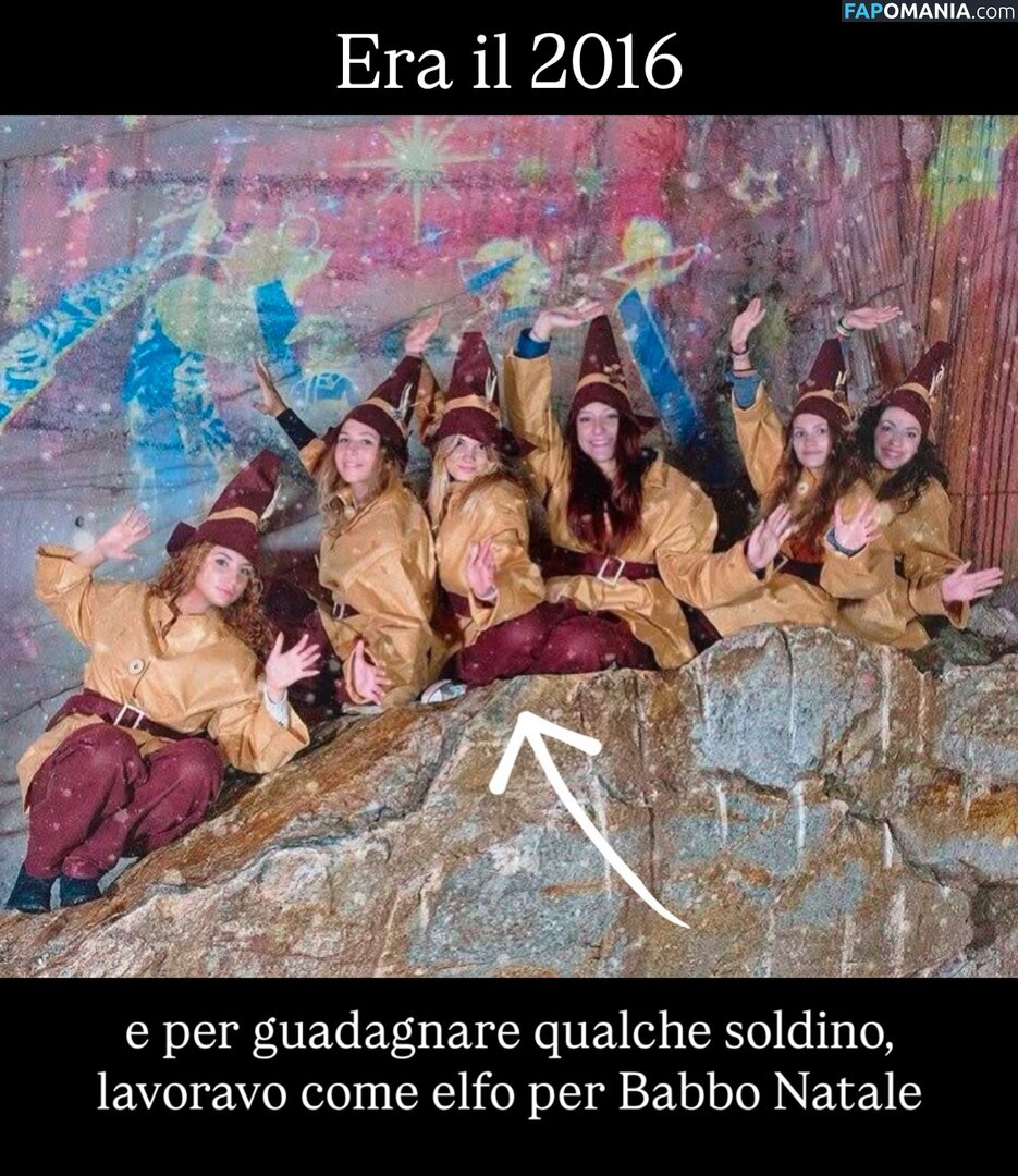 Martina Ragozza / https: / martinaragozza Nudo OnlyFans  Foto trapelata #8