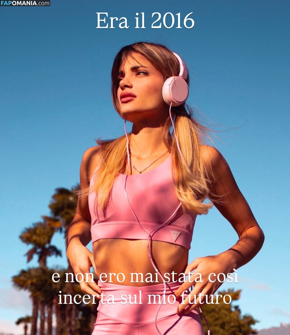 Martina Ragozza / https: / martinaragozza Nudo OnlyFans  Foto trapelata #10