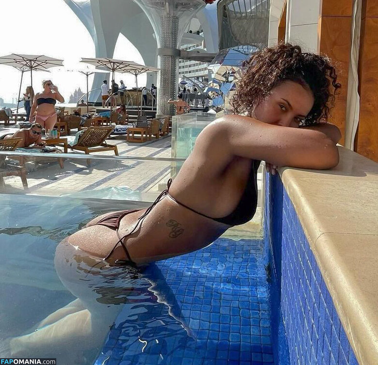 Maya Jama / mayajama Nudo OnlyFans  Foto trapelata #733