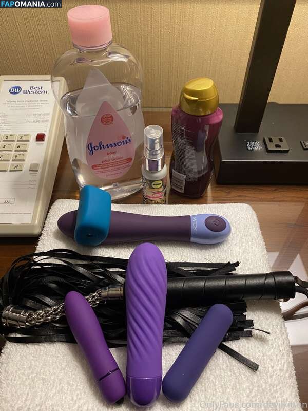 devilkittenfree / https: / mazikeen / ravioliolioli._ Nudo OnlyFans  Foto trapelata #2