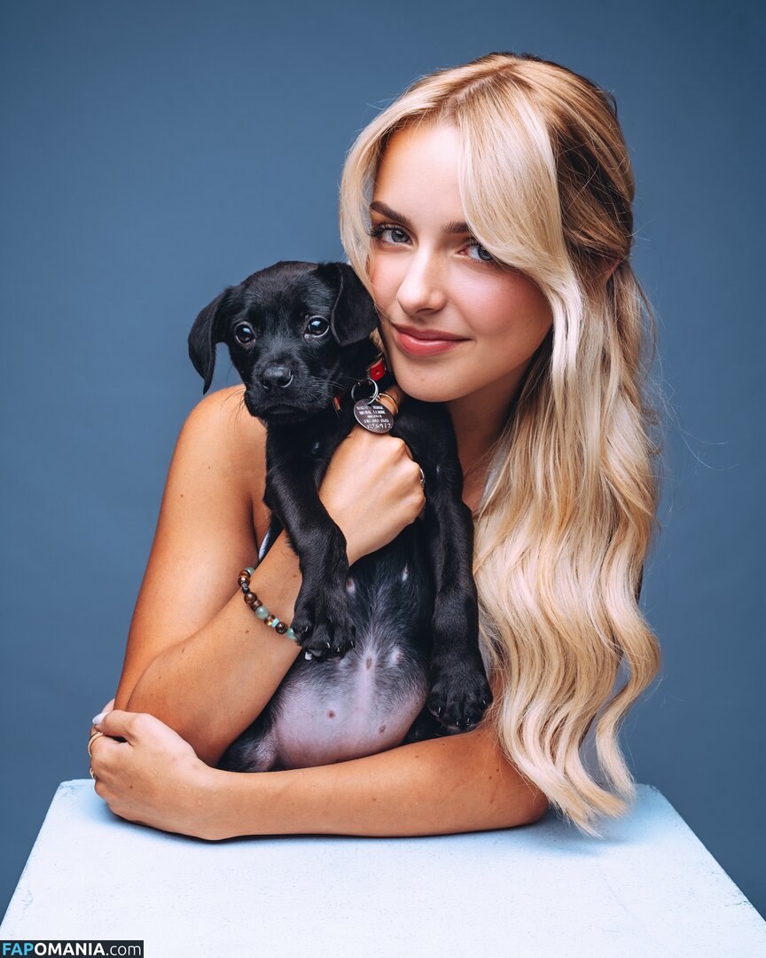 Mckenna Grace / mckennagrace / mckennagraceful Nudo OnlyFans  Foto trapelata #183