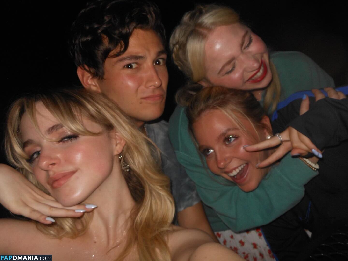 Mckenna Grace / mckennagrace / mckennagraceful Nudo OnlyFans  Foto trapelata #187