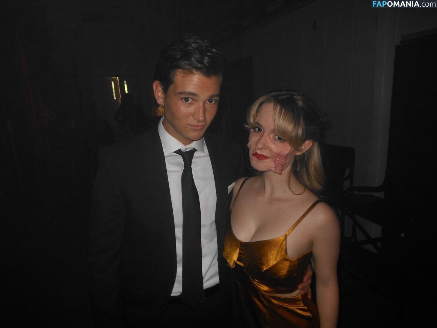 Mckenna Grace / mckennagrace / mckennagraceful Nudo OnlyFans  Foto trapelata #189