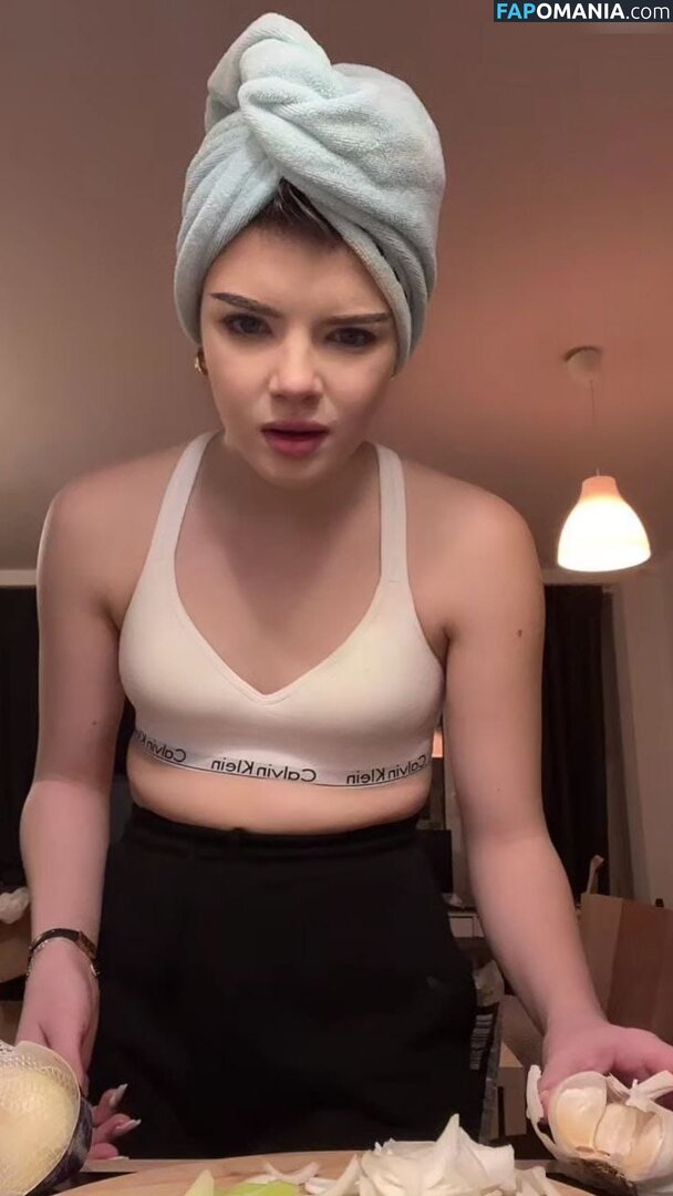 German influencer / Melina Celine / celinemelina / melinaceline Nudo OnlyFans  Foto trapelata #179