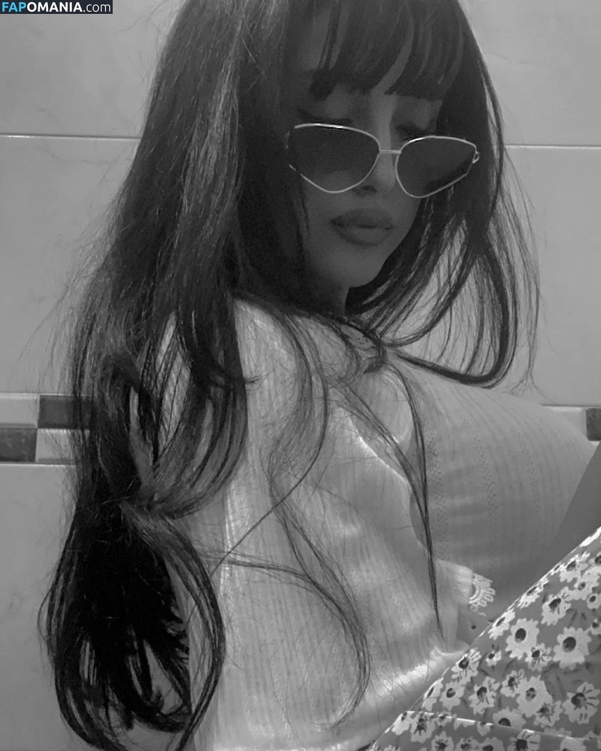 _mi.mi.ta.3116_ / _mi.mi.ta_ / _mimitaa_2 / mi.mi.ta07 / mi.mi.ta_3 / mimita2 Nudo OnlyFans  Foto trapelata #3