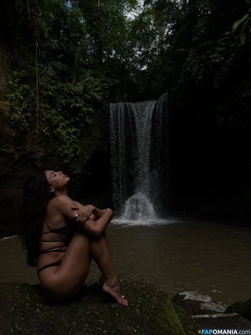 Michelle Andrade / https: / mish_andrade / mishvirmish Nudo OnlyFans  Foto trapelata #7