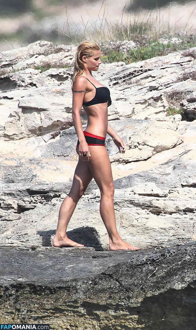 Michelle Hunziker / https: / m_hunziker / therealhunzigram Nudo OnlyFans  Foto trapelata #397