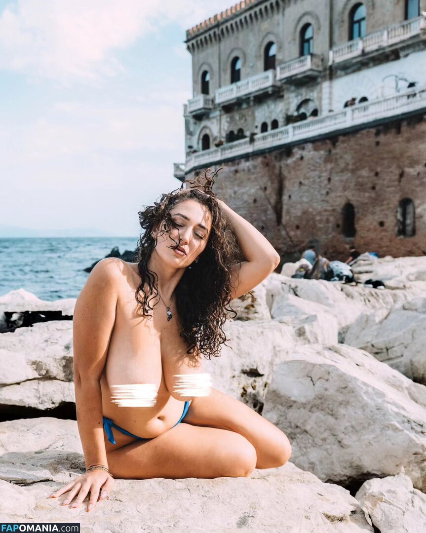 Micol Quirino / micolquirino_ / rometonaples Nudo OnlyFans  Foto trapelata #2